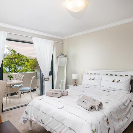 Blue Moon Apartments Книсна Екстериор снимка