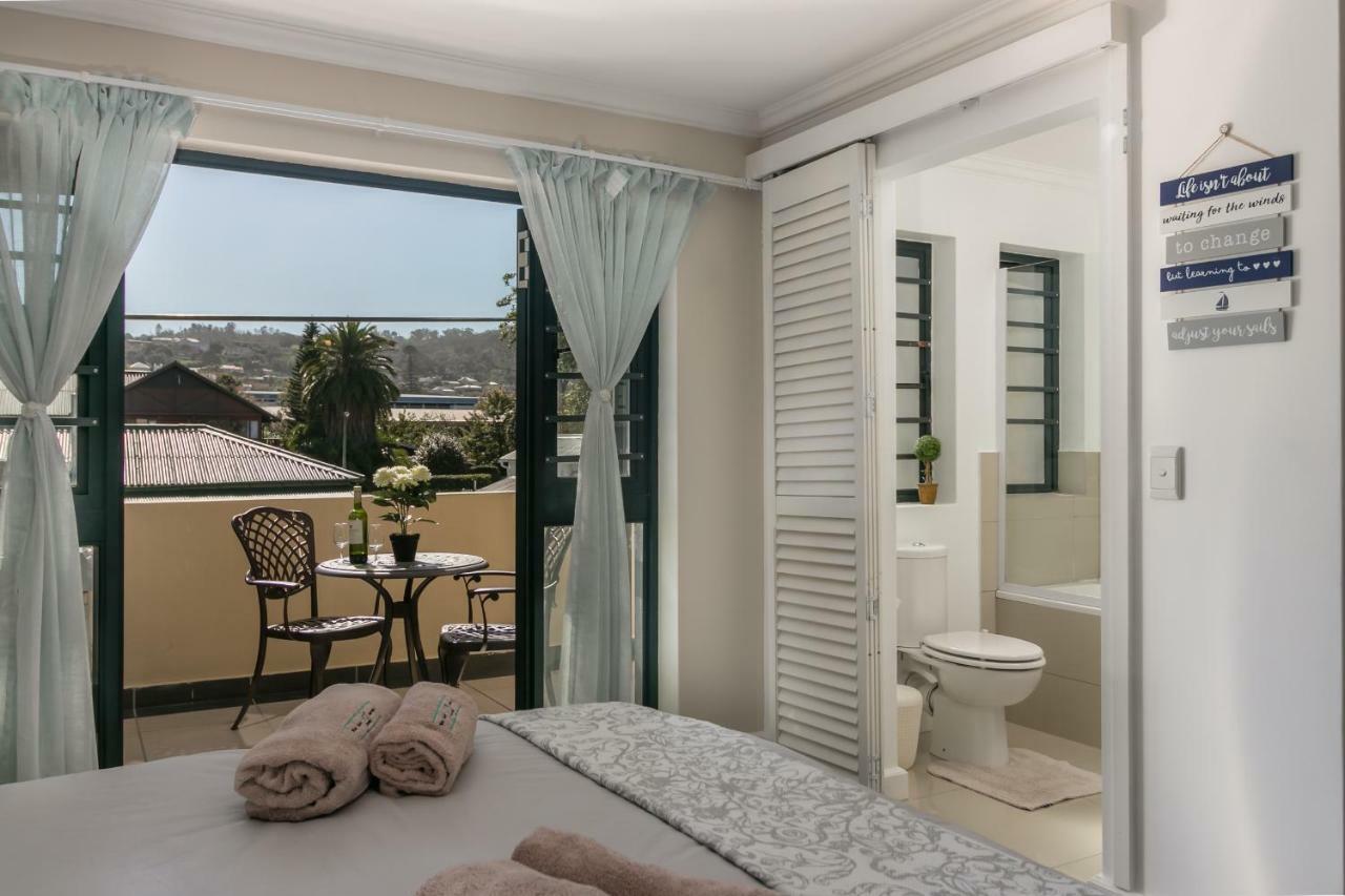 Blue Moon Apartments Книсна Екстериор снимка