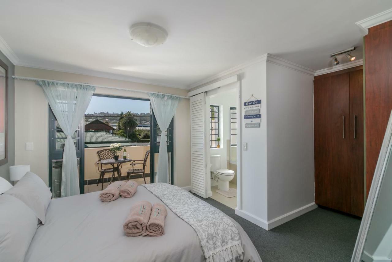 Blue Moon Apartments Книсна Екстериор снимка